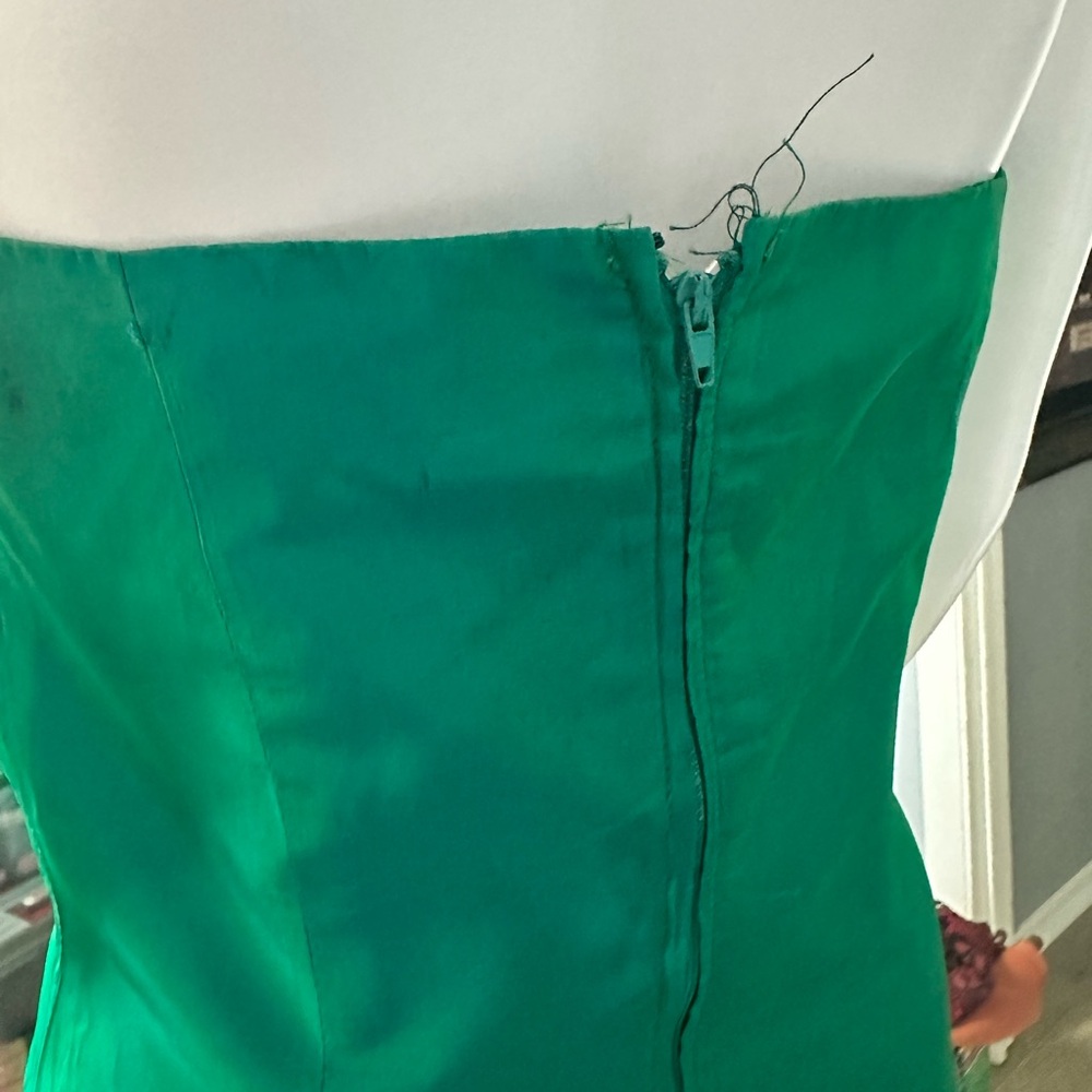Vtg Emerald Green Ruched Sweetheart Sheath Dress 8 - Picture 6 of 9